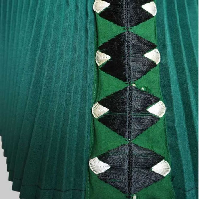 Zadie cu bocori , sort traditional plisat din Cluj , Arad , Salaj