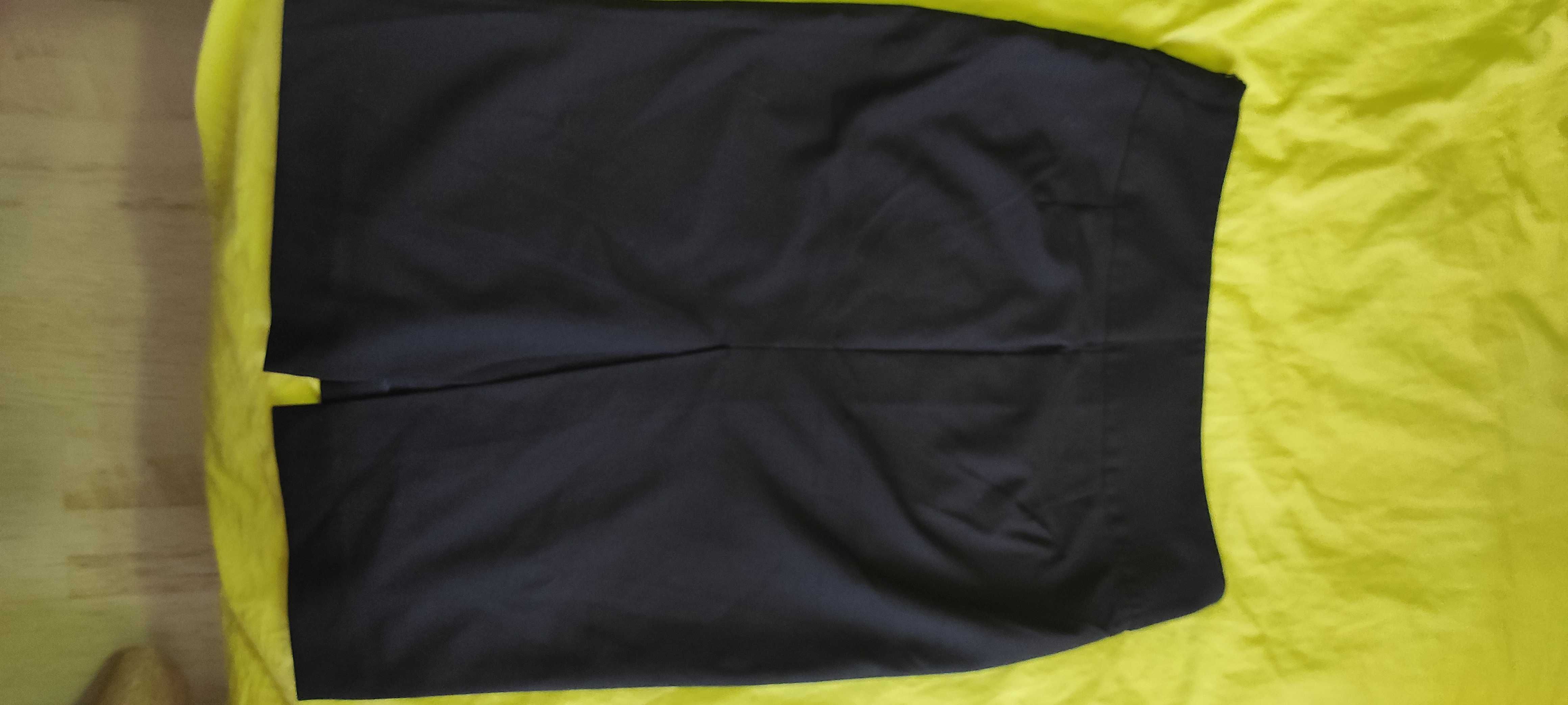 Fustă Zara și cămașa Massimo Dutti, mărimea M, 130 lei
