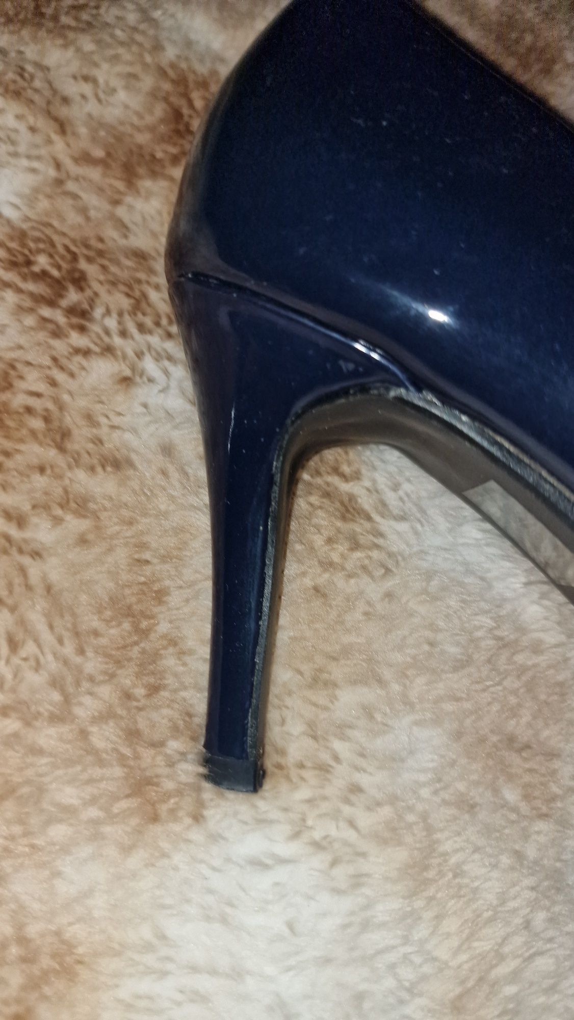 Pantofi cu toc bleumarin