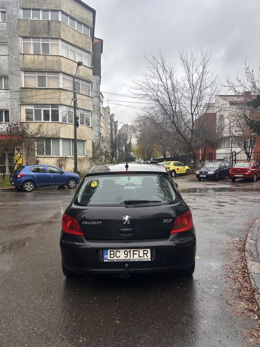 Vand peugeot 307 • Benzină • 2005 • ITP 2026 • În stare bună