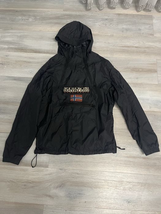 Napapijri ветровка размер М