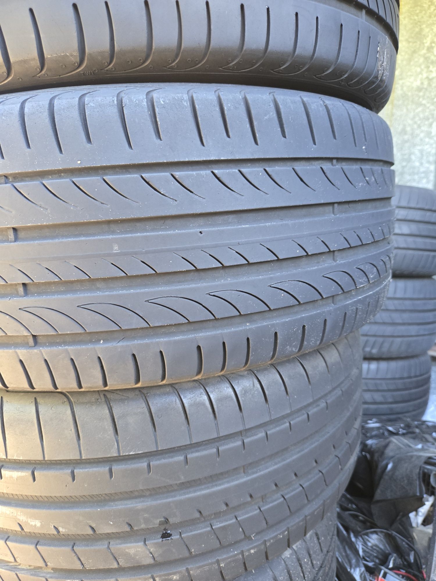 4бр. 225 45 17 Pirelli летни.