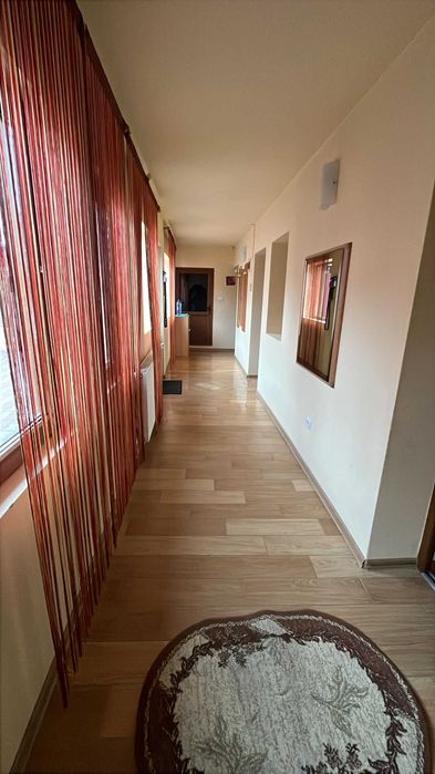 Proprietar ,inchiriez casa