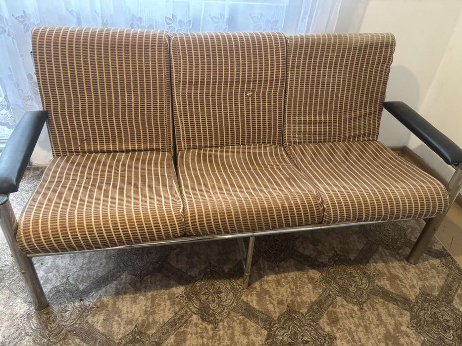 Дивананче пейка.