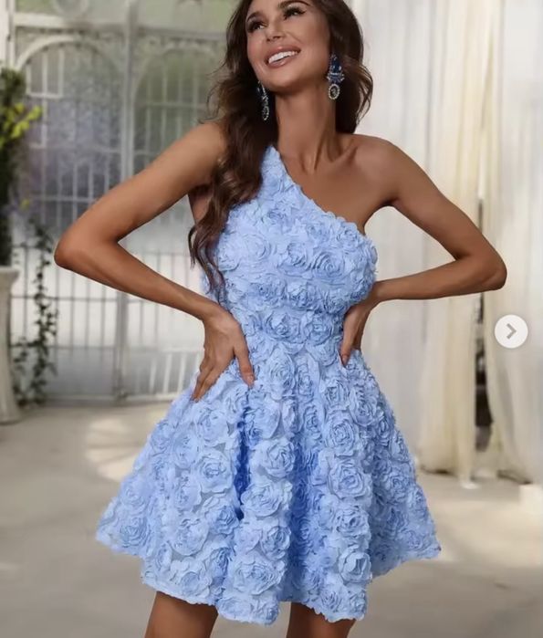 Дамска рокля с 3D рози