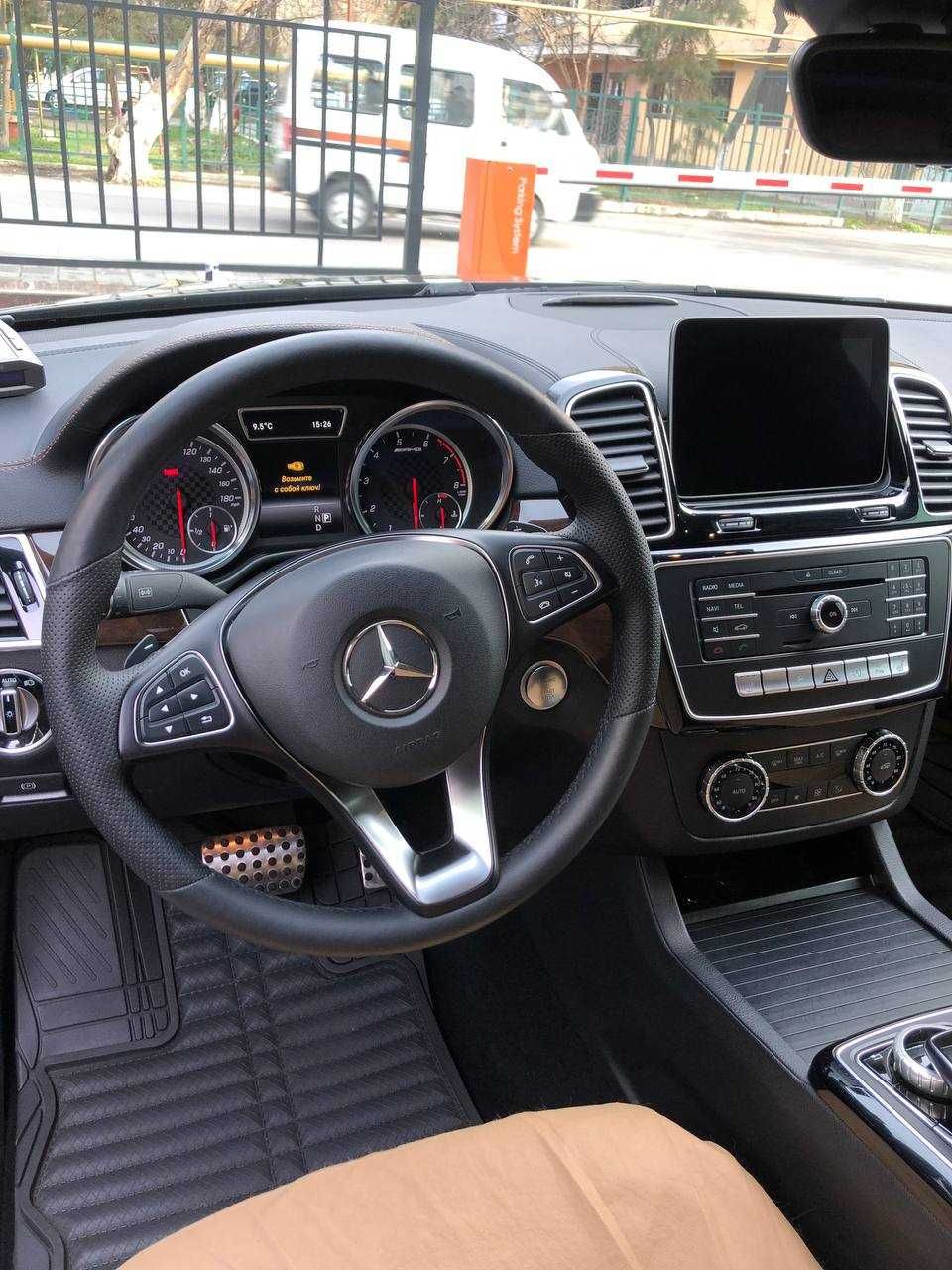 Mercedes-Benz GLE 43 AMG 2018 год