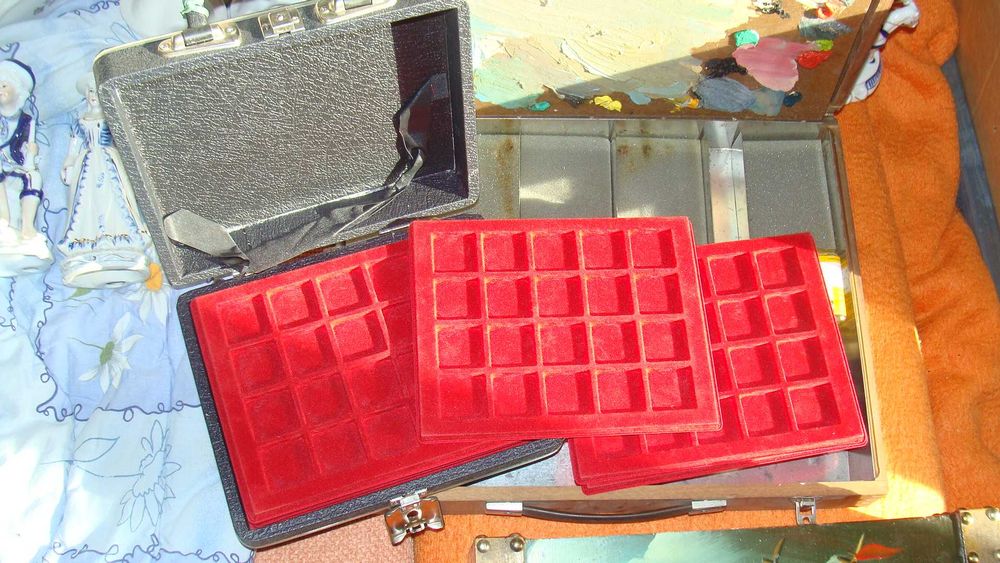 Kутии винтидж ,нумизматски