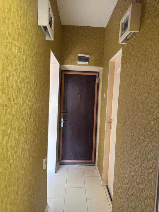 СРОЧНО !! Продается квартира в Яшнабаде 1/3/9 ( 42 кв/м ) Авиасозлар 2