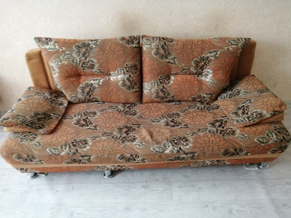 Продам диван раскладной