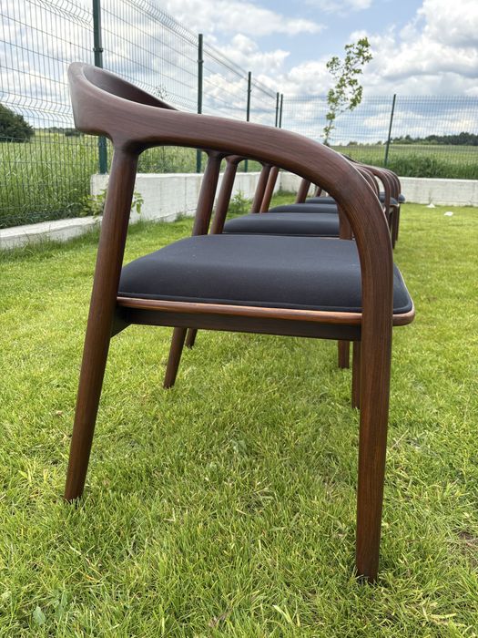 Трапезни столове