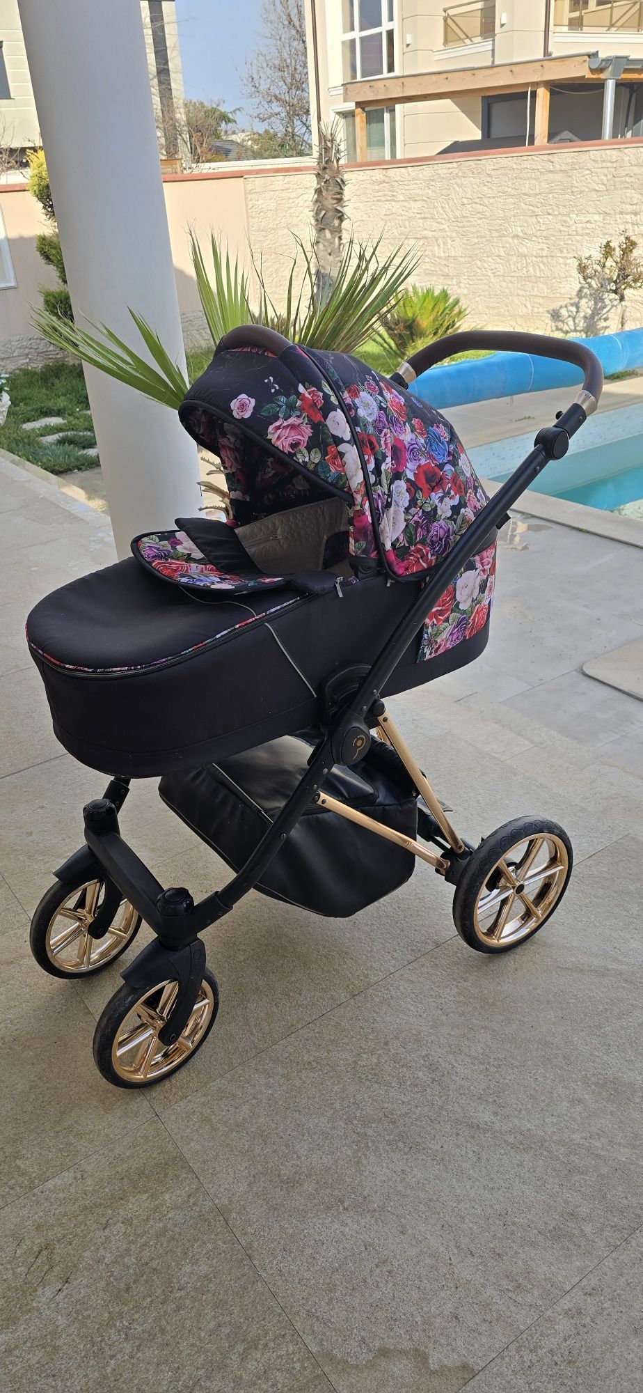 Бебешка количка Babyactive