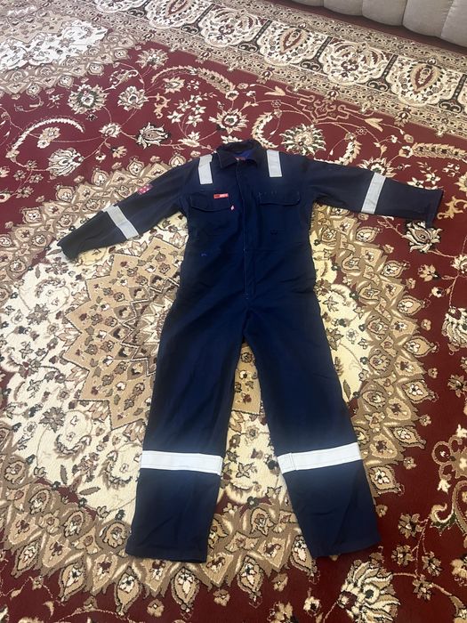 Продам комбинезон спец одежда размер 48,50