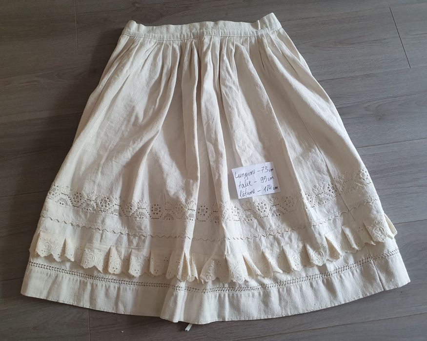 Costume populare vechi  - mărimea L - XL