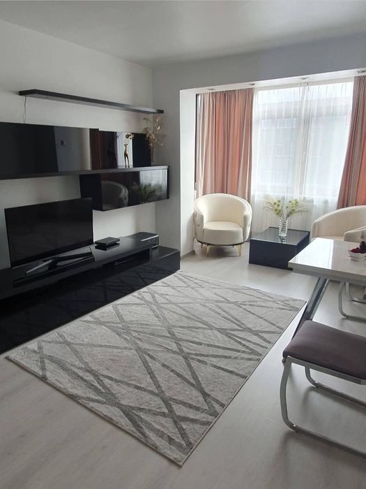 Vand apartament în Motru, 2 camere,  bloc cărămidă, centrala pe gaze