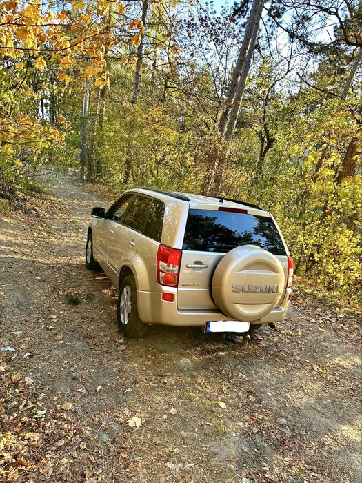 Suzuki Grand Vitara 2  -Full Option-