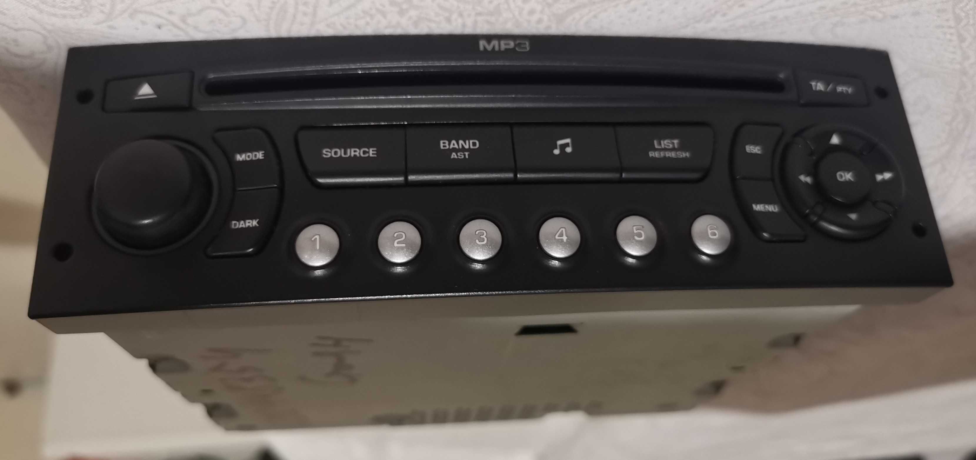 BLAUPUNKT RD4 MP3 Radio CD player за Ситроен, Пежо - ЗА ЧАСТИ!