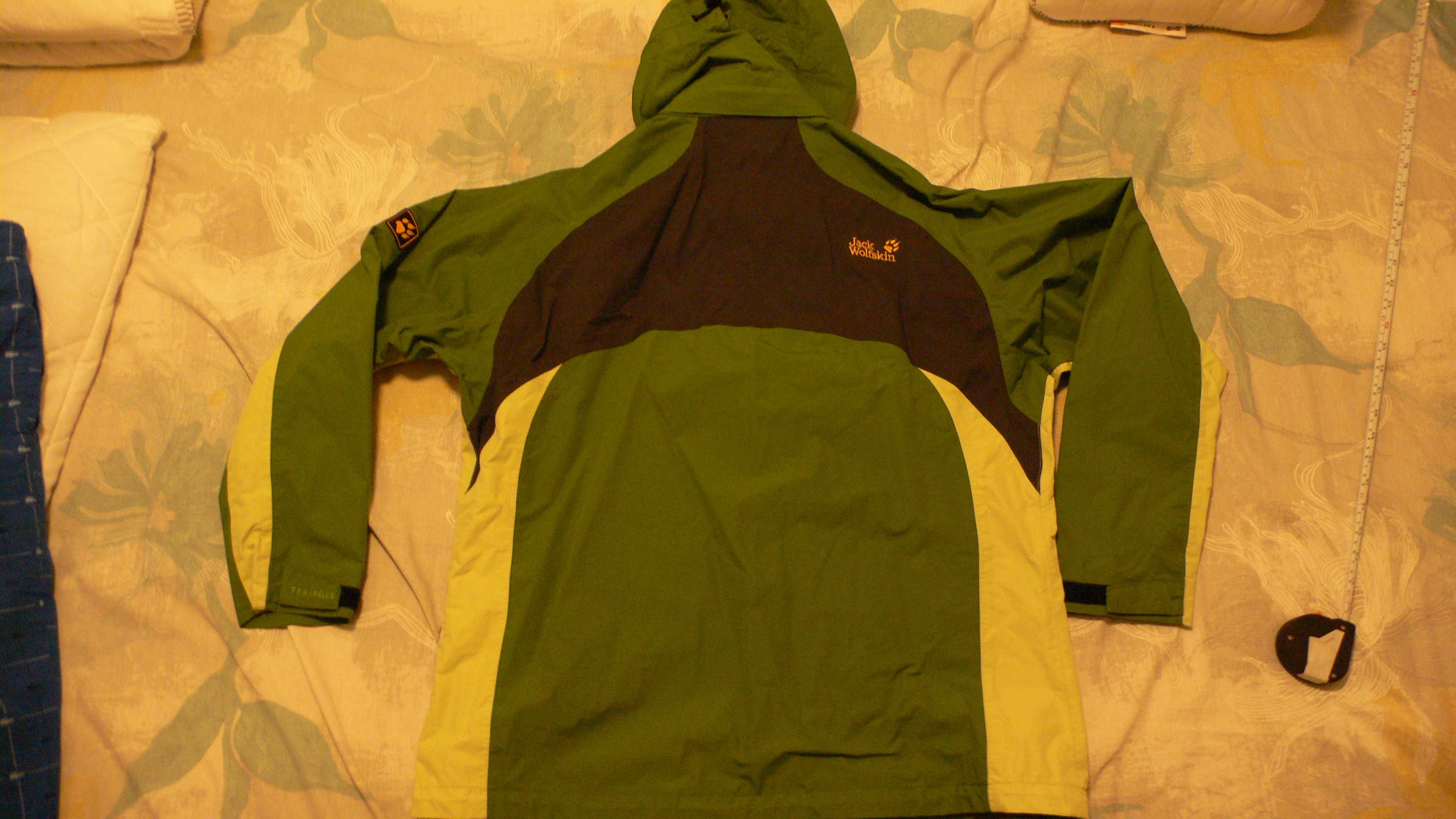 Зимно (3в1) Яке: BPC Collection:48/XXL; Връхно: JackWolfskin-L; ESPRIT