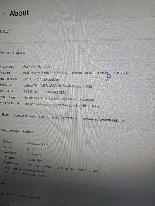Unitate performanta Lenovo Gen 5 AMD Ryzen 5 PRO, 256GB SSD, 32GB DDR5