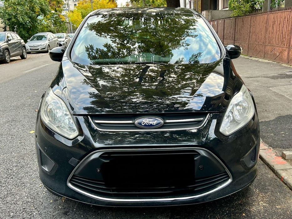 Ford C-max 2013 7 locuri 2.0 L diesel automat impecabil variante +/-