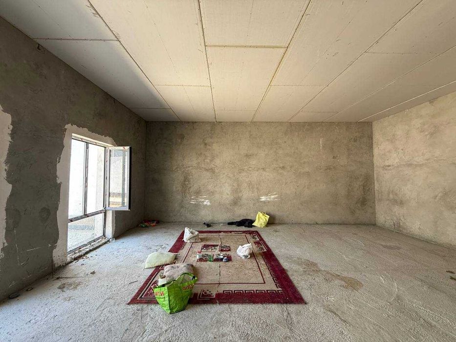 Tayyor 5 sotiqli kottedj sotiladi