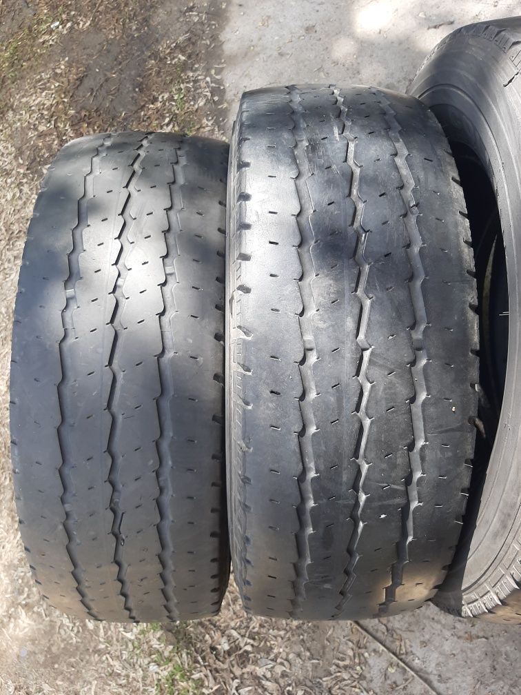 Продам шины 225/65/16С колинс