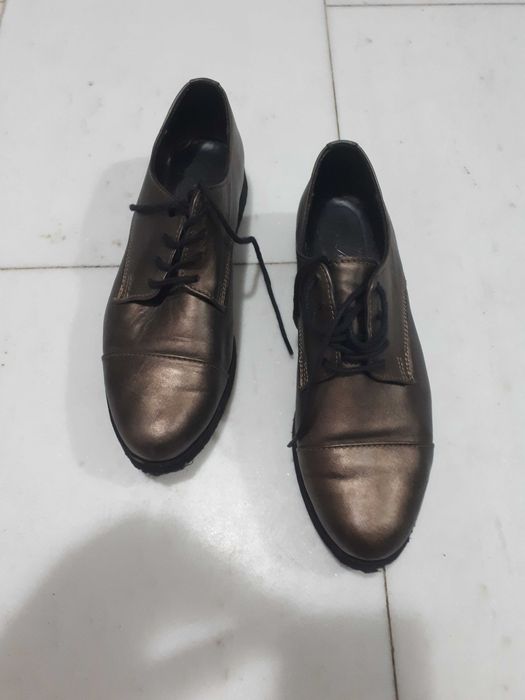 Vand pantofi piele, culoare maro sidef, marimea 37