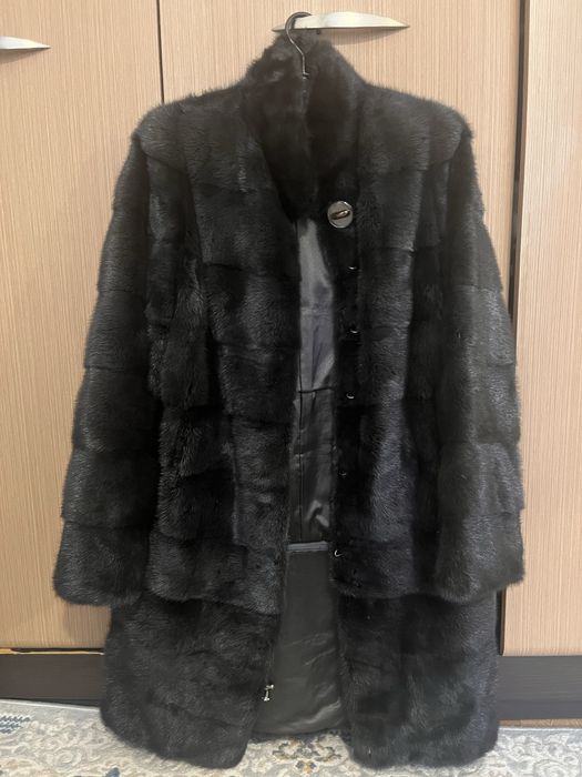 Продам норковую шубу