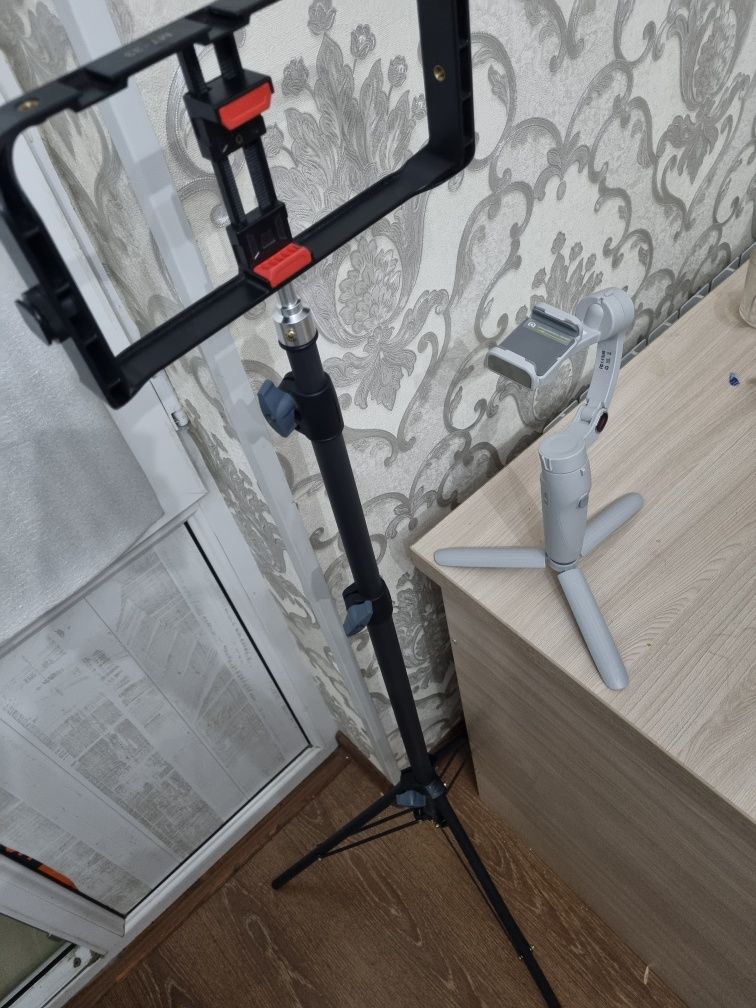 Shtativ. 2 xil Stabilizator sotiladi.