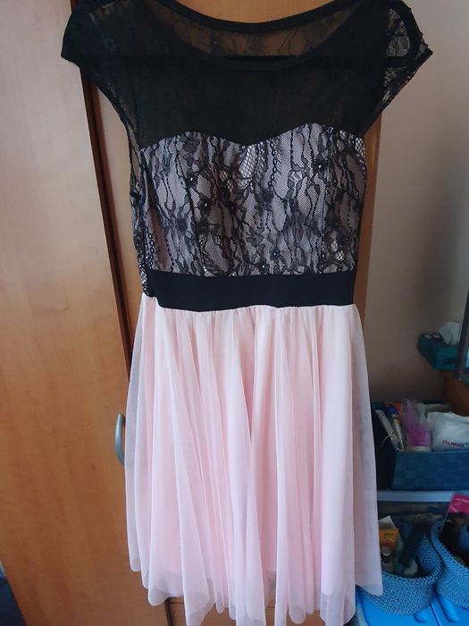Rochie  din tulle și dantela