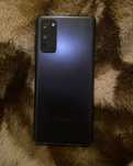 Продам телефон Samsung S 20 FE