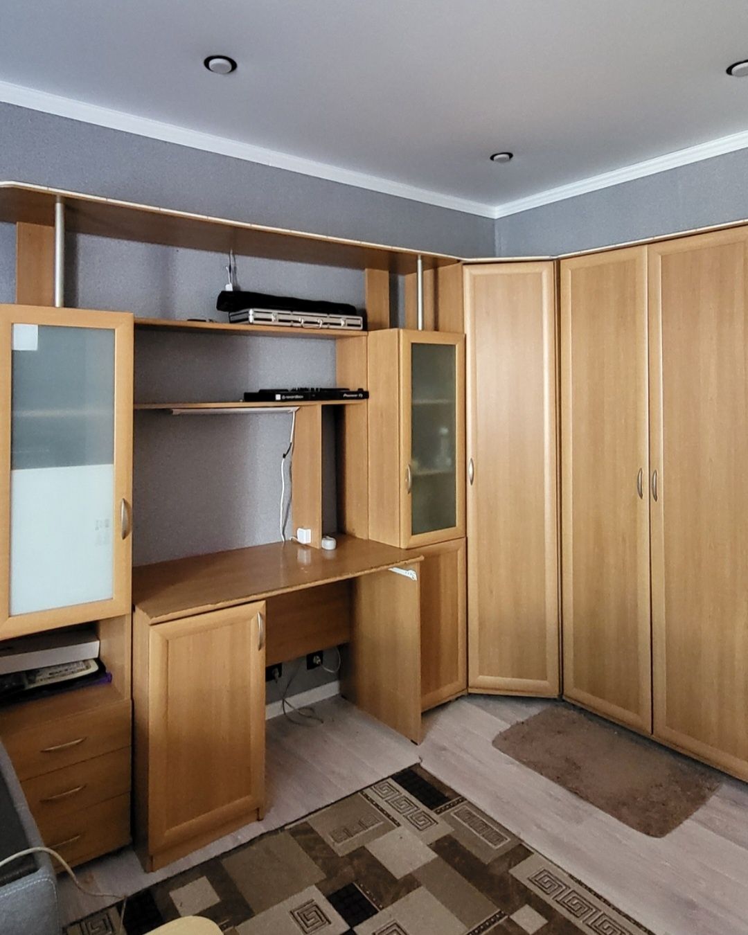 Продам стенку для детской