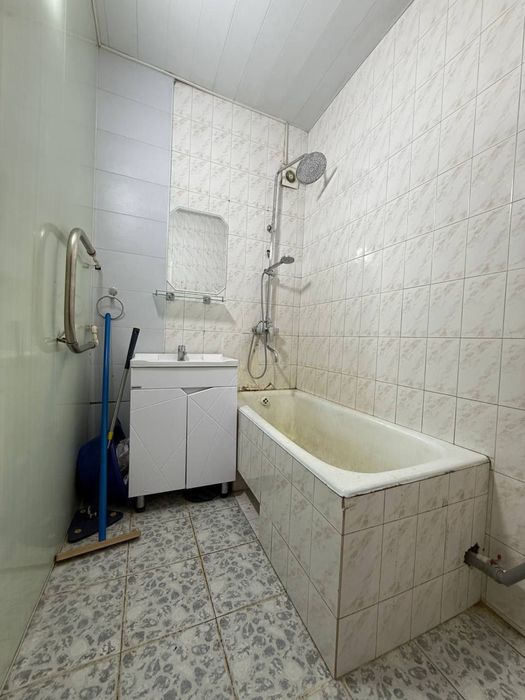 Продаю квартиру на Паркентком ресторан Уммон 3х комнатная