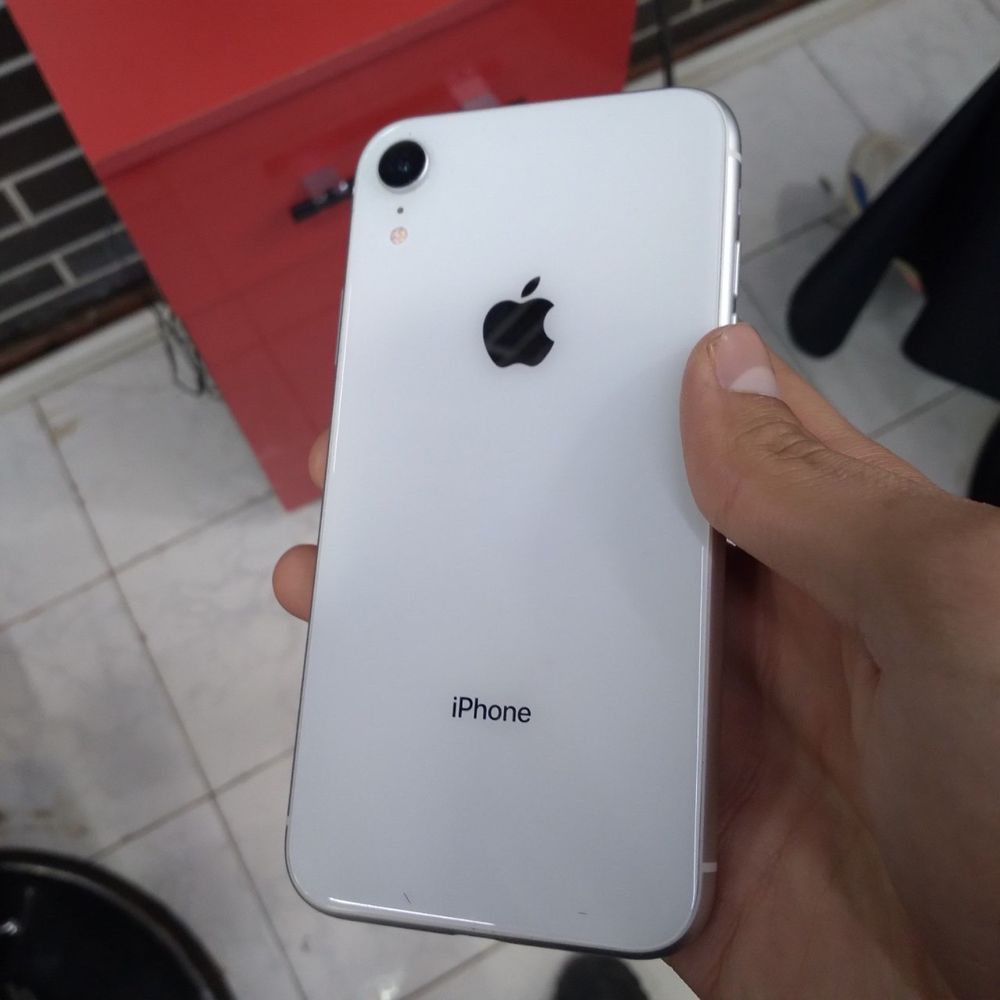 iPhone XR 128 gb emkost 91% Tozo telefon    tiki obmen A 53 yoki A 33