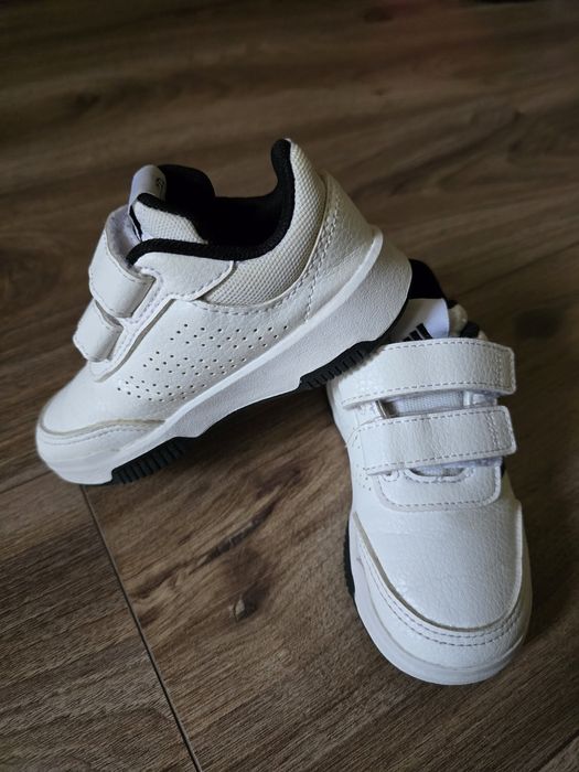 Adidas marime 24