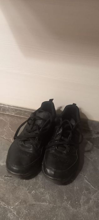 Кроссовки в отличном состоянии