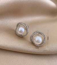 Cercei cu perle eleganti