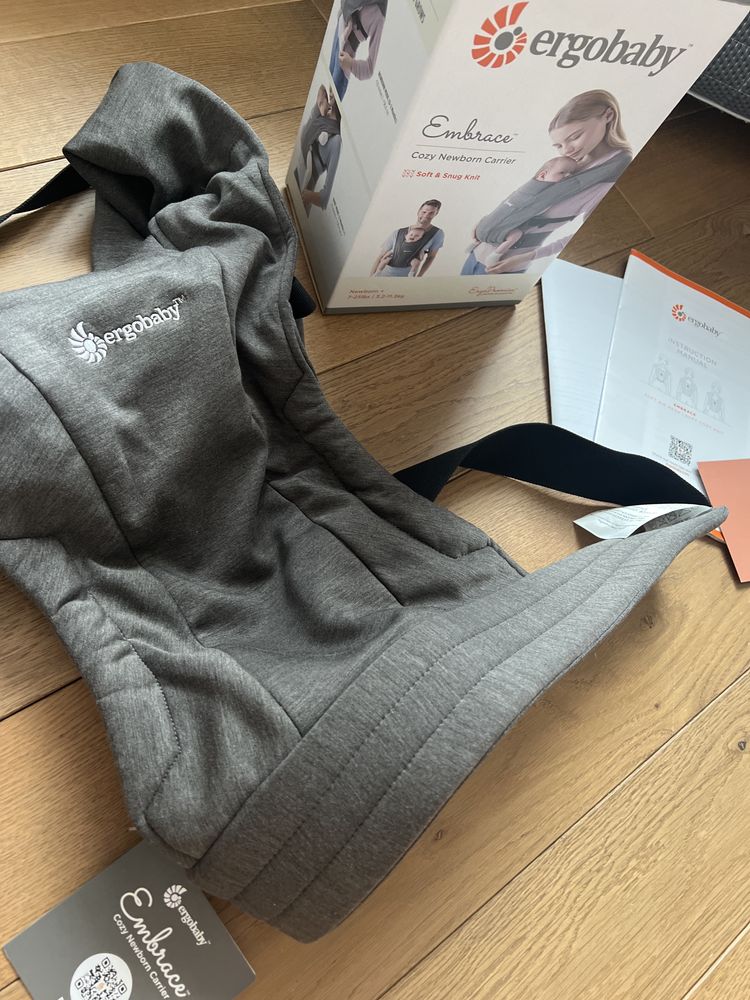 Слинг Ergobaby Embrace