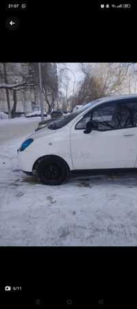 Автомовил ауди 100