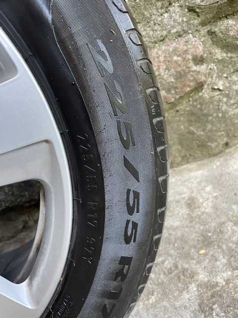 4 броя Оригинални алуминиеви джанти 8J х 17 с гуми за AUDI