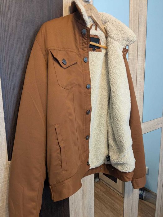 Geacă de Toamnă/Iarnă Aeropostale cu Blană (Sherpa) pe Interior. NOU