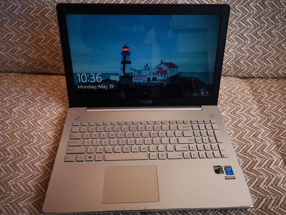 Laptop Asus i7 ca nou