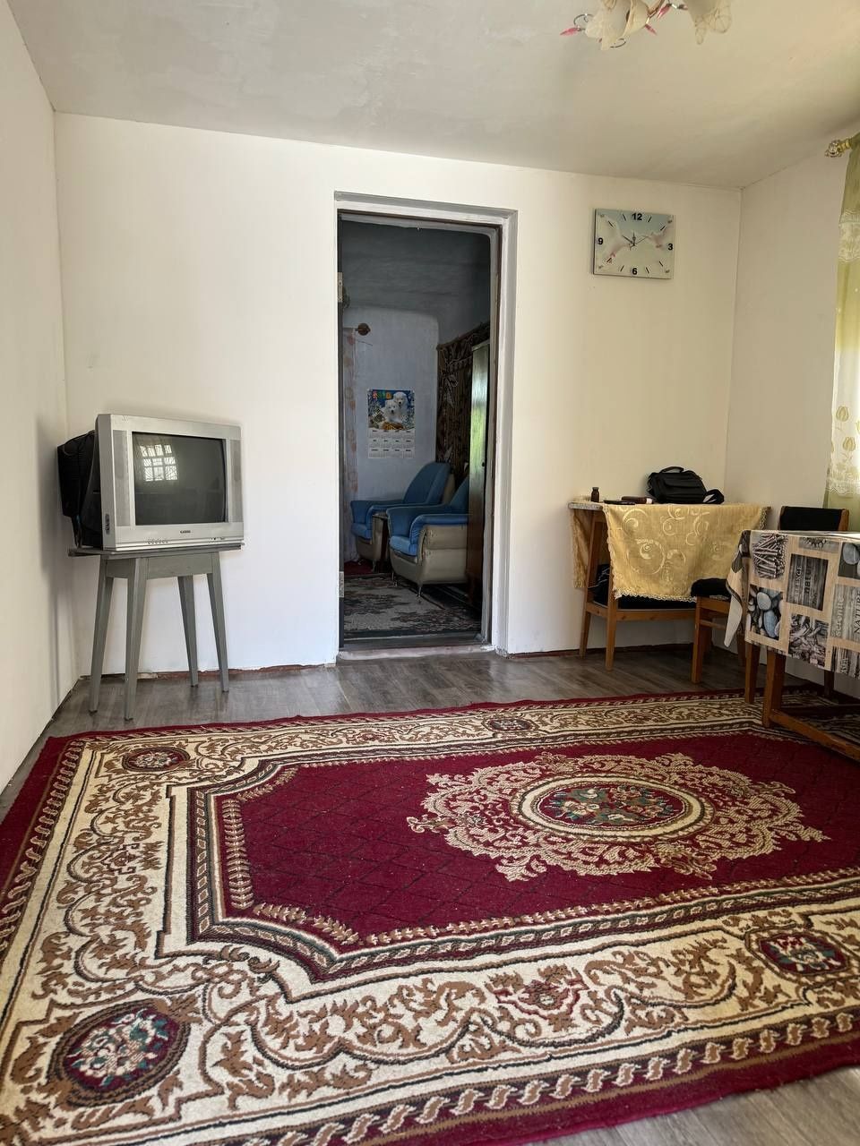 Srochna sotiladi 6 sutik xovli 4 xona aq qavoq
