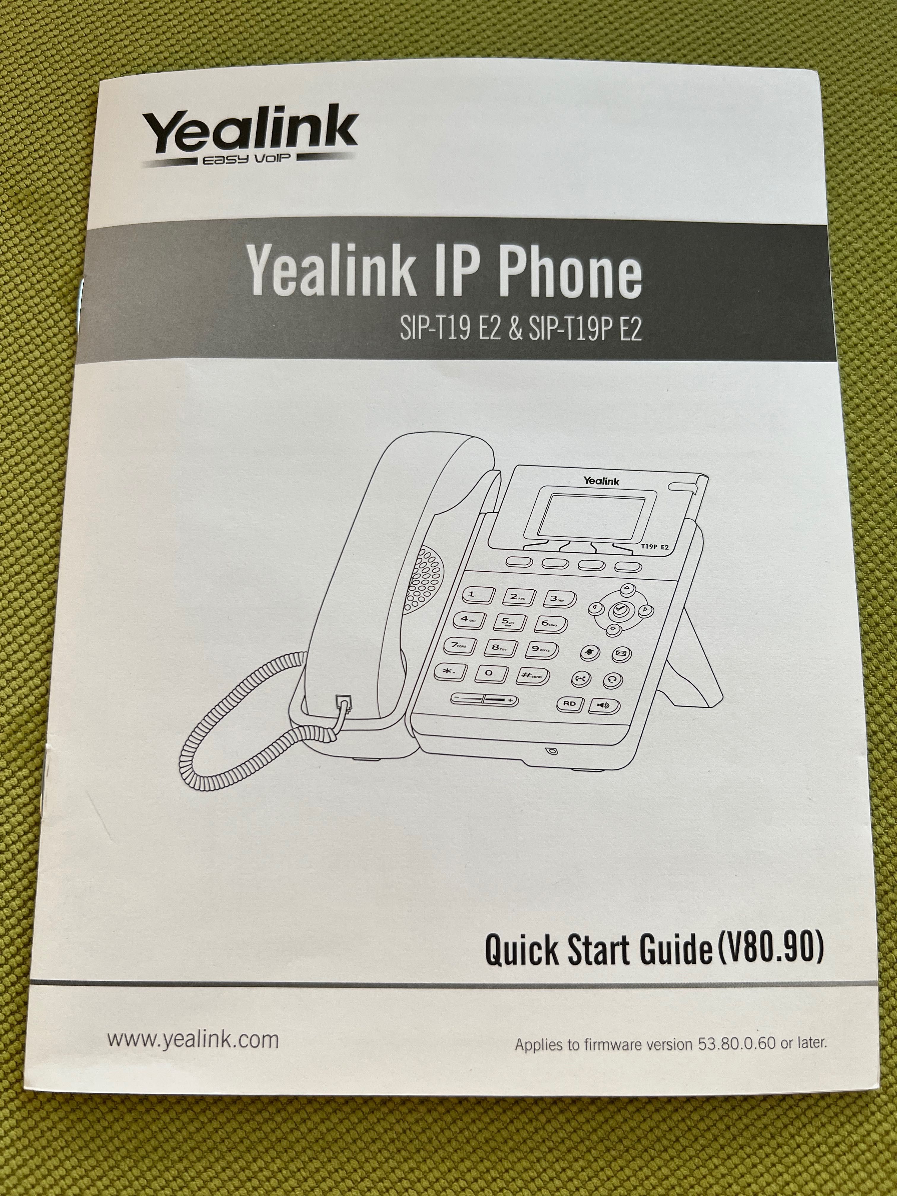 Pachet 3 telefoane VoIP Yealink, SIP-T19P, E2, PoE, si gateway