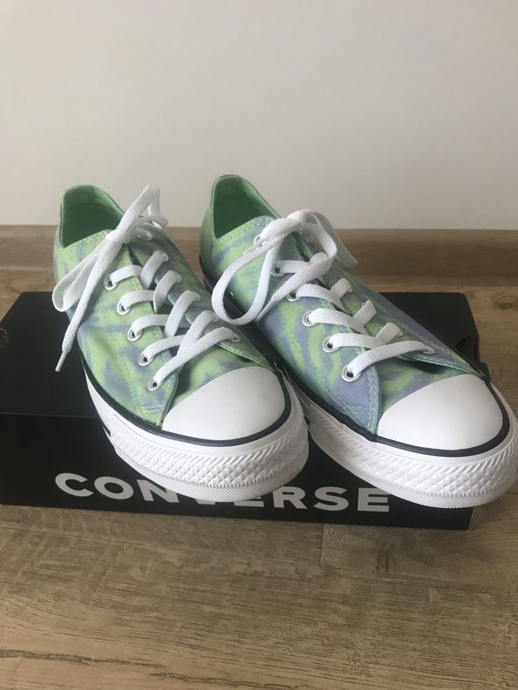 Converse, mărimea 41