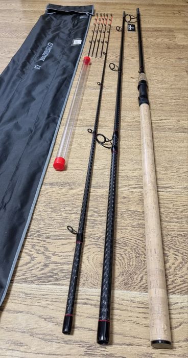 Feeder FL FLX DISTANCE 4.20m 60-180g + Mulineta Pro FL Strategist 6500