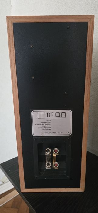 Vand boxe de raft Mission 772 in stare excelenta