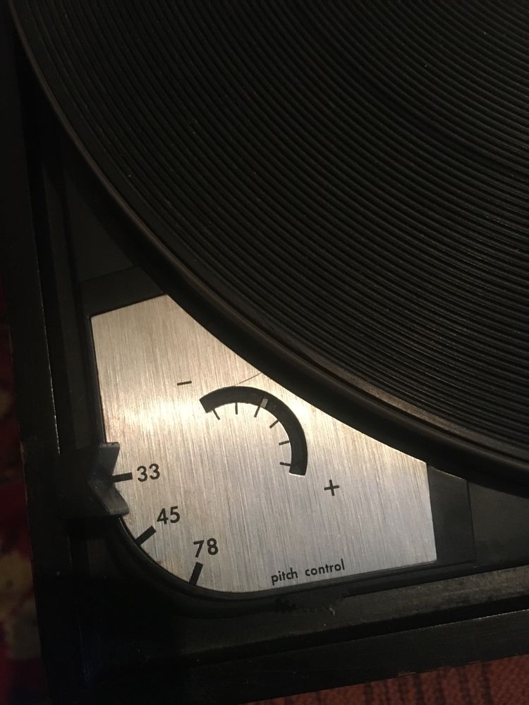Грамофон DUAL 1010