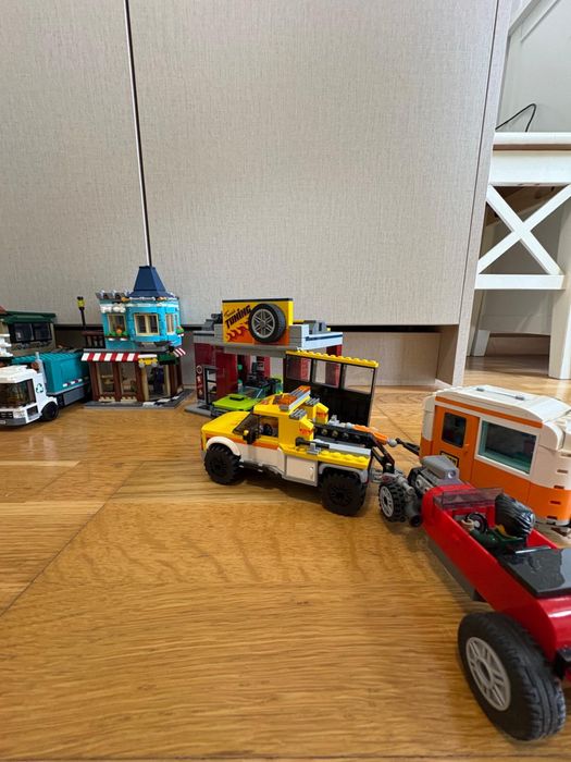 Lego Oras Magazin, Cafenea, Bloc, Tuning