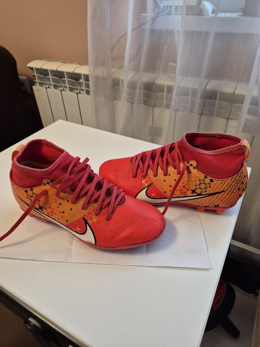 Бутонки за футбол