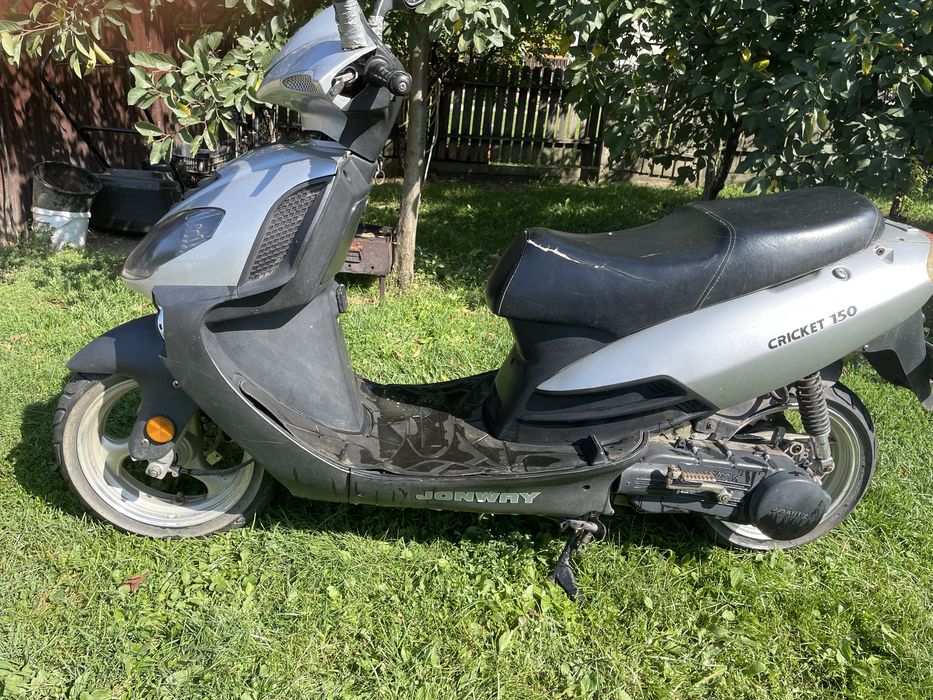 Vand scuter 150cc cu acte